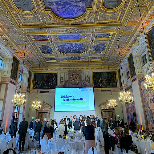 Preisverleihung Erfolgreich Familienfreundlich Bayern Residenz München 2023