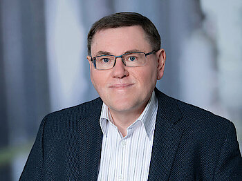 Portrait von Hugo Seitz - Strategische Leitung Gefahrstofflogistik