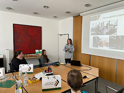 Vorstellung der Ausbildungsmöglichkeiten in der Spedition und Logistik